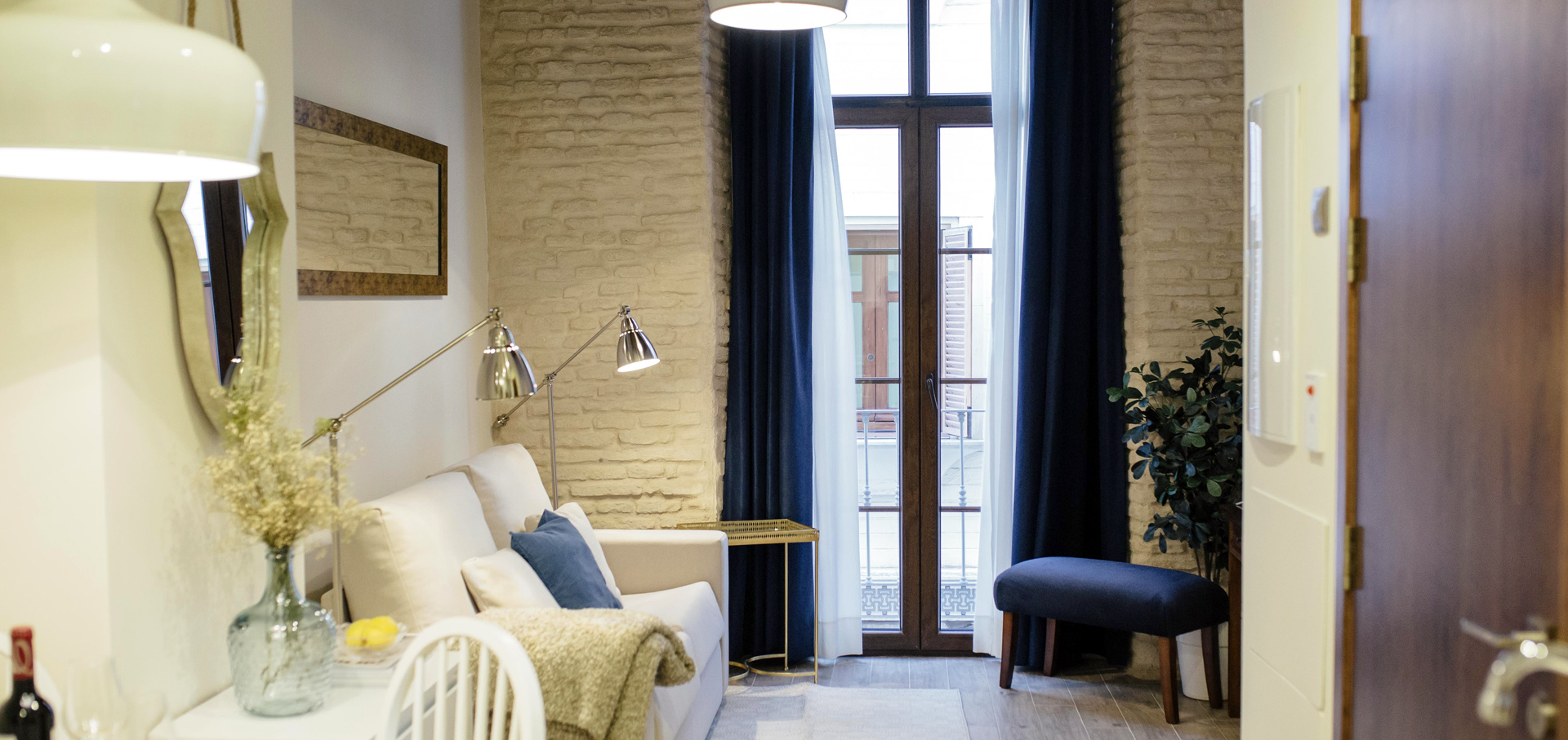 apartamento en sevilla lujo byron suites casa 4 principal cab 1 apartamento en sevilla lujo byron suites casa 4 principal cab 1